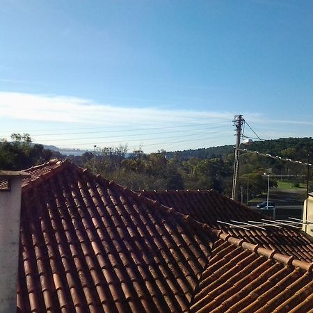 Typical Small House Near Lisbon Oeiras Εξωτερικό φωτογραφία